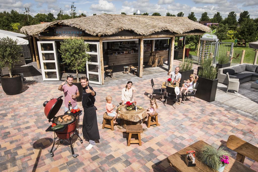Campingpark De Bongerd Villa Tuitjenhorn Kültér fotó